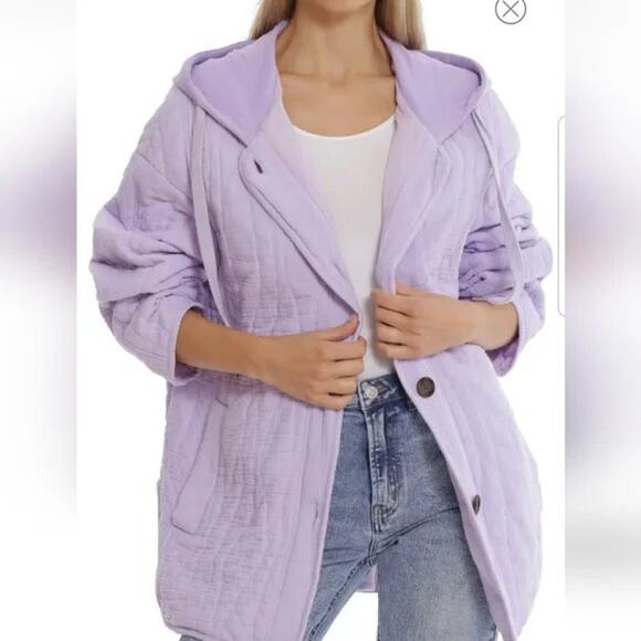 NWT Avec Les Filles Quilted Oversize Hooded Jacket Size Small - Picture 1 of 3